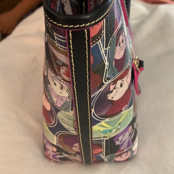 Dooney and Bourke Disney purse - Picture 4 of 10